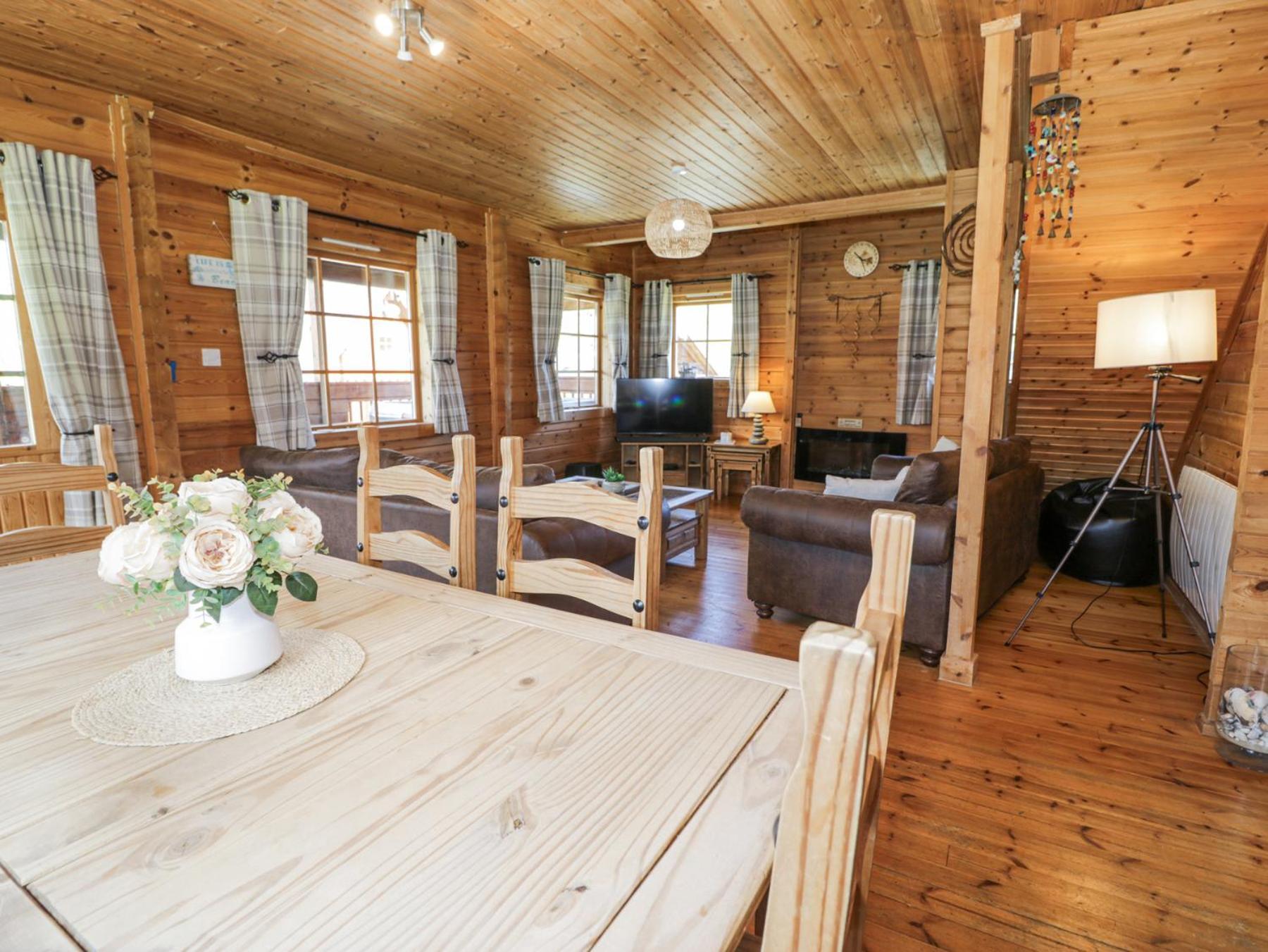 Sun View Lodge Llanbedr  Exterior photo